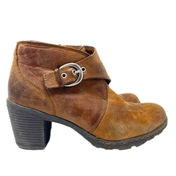 Born BOC boots Leather buckle ankle heel booties size  8 - Picture 1 of 8